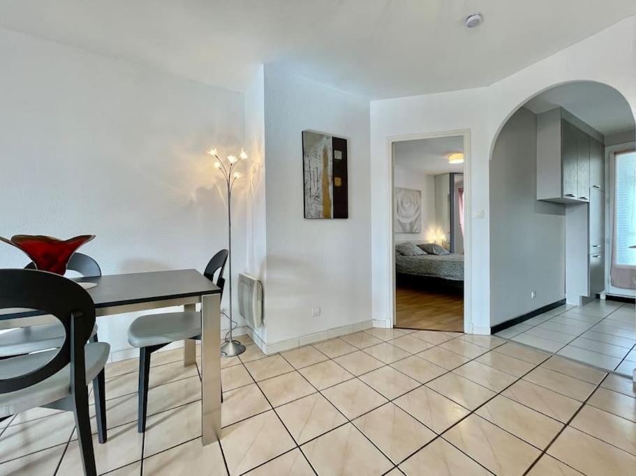 Duplex 70M2 - Vue Cite Medievale - Parking Gratuit Carcassonne Bagian luar foto