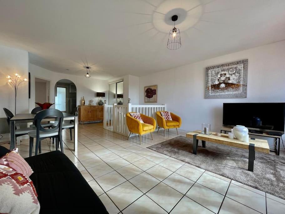 Duplex 70M2 - Vue Cite Medievale - Parking Gratuit Carcassonne Bagian luar foto